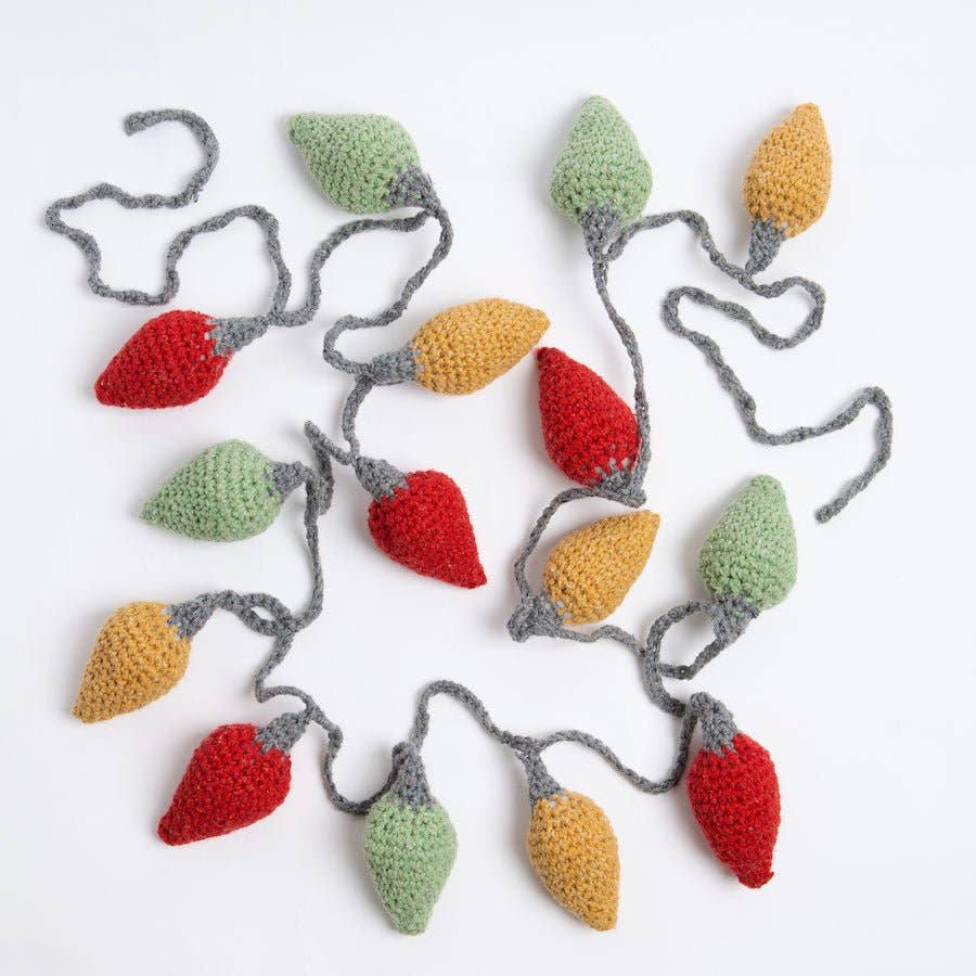 Christmas Lights Crochet Kit: Cranberry