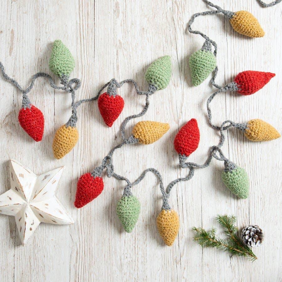 Christmas Lights Crochet Kit: Cranberry