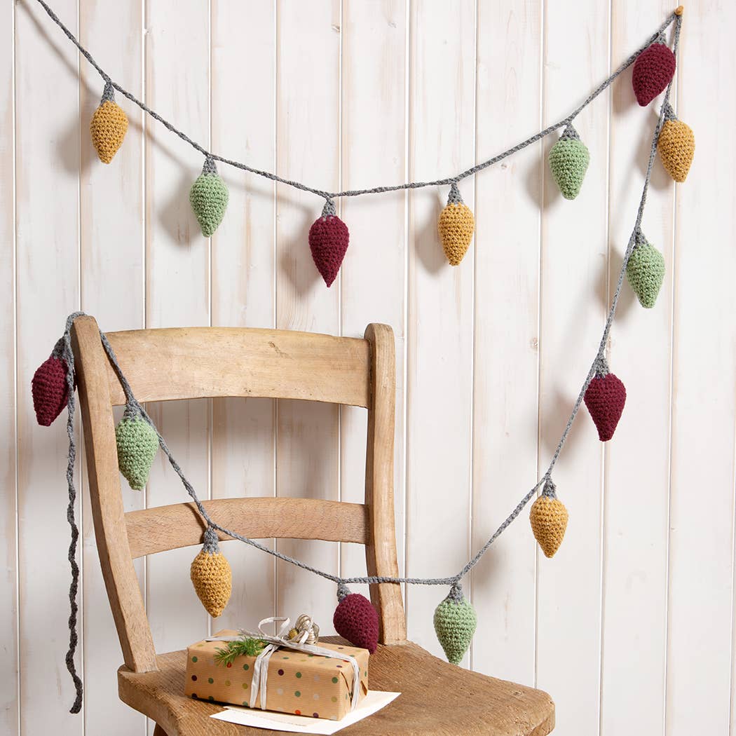 Christmas Lights Crochet Kit: Cranberry