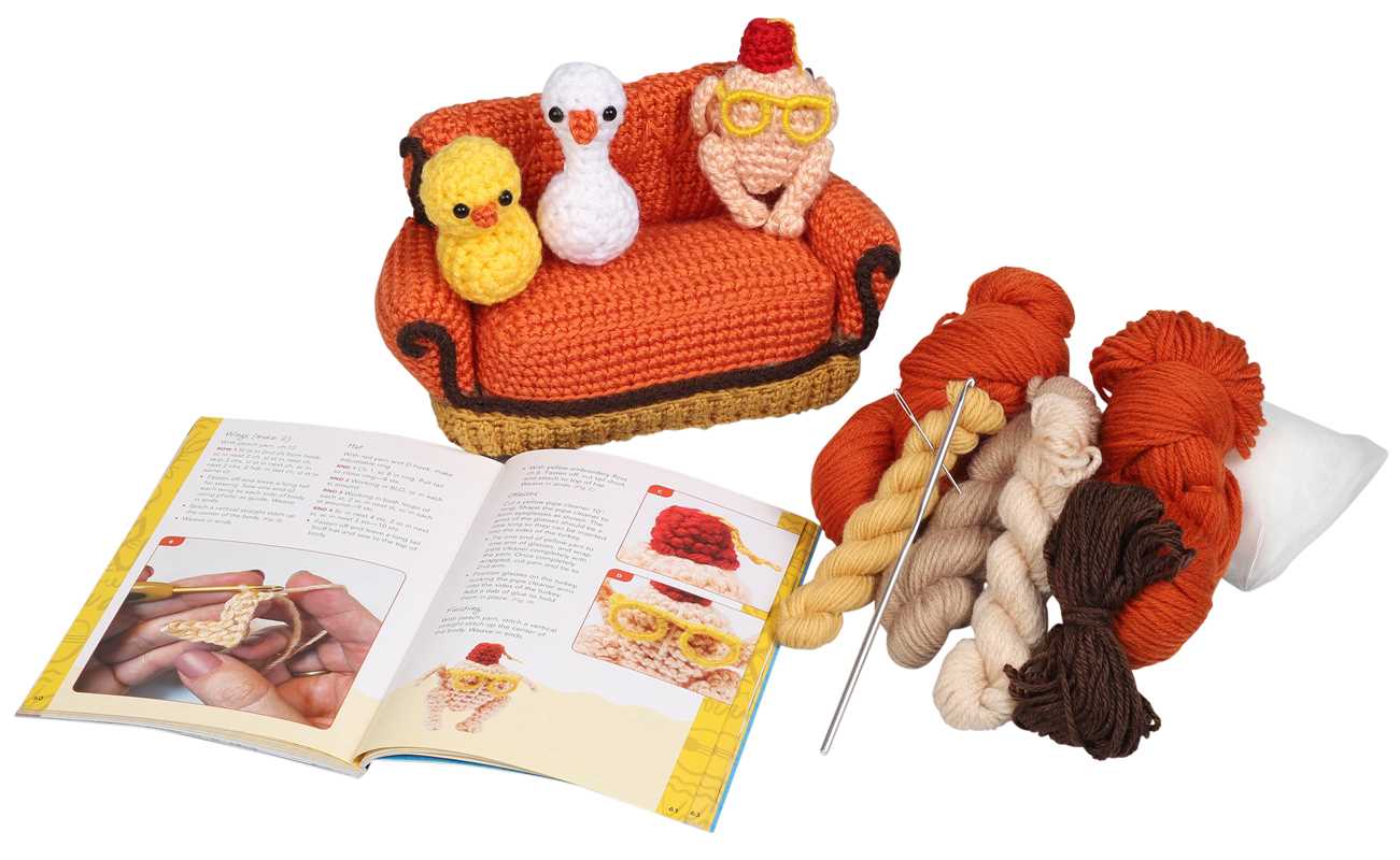 Friends Crochet by Allison Hoffman: Kit - Paperback; 76 pages / English