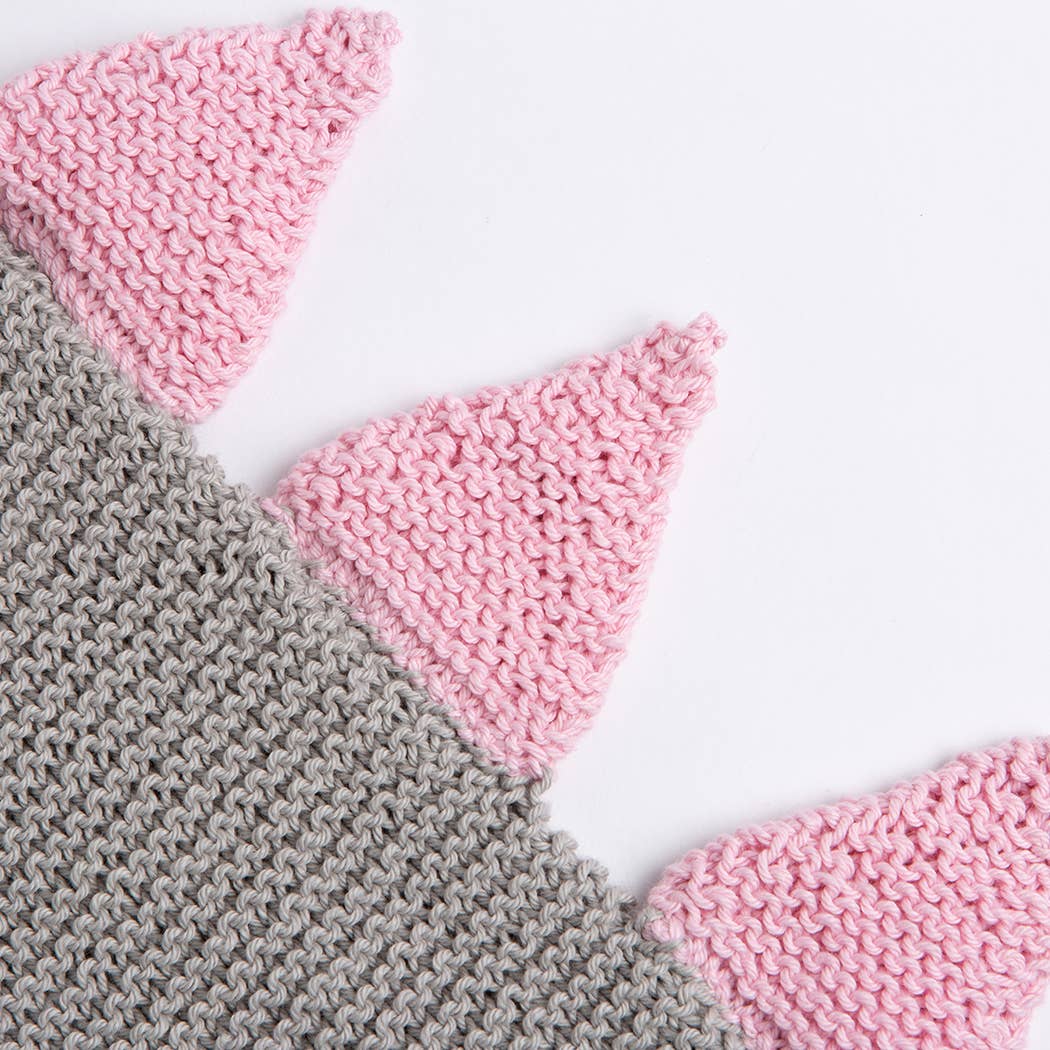 Baby Dinosaur Hooded Blanket Easy Knitting Kit: Light Grey