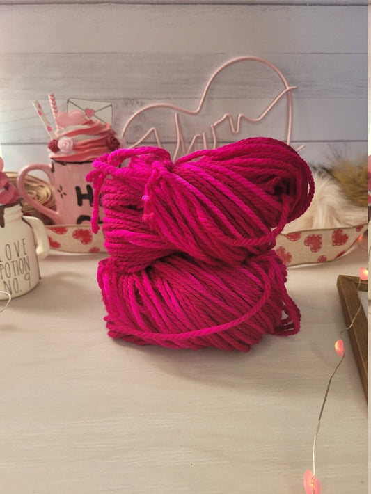 Lipgloss, Hot Pink, Valentine's Day, Bulky Wool, Deep Tonal Pink