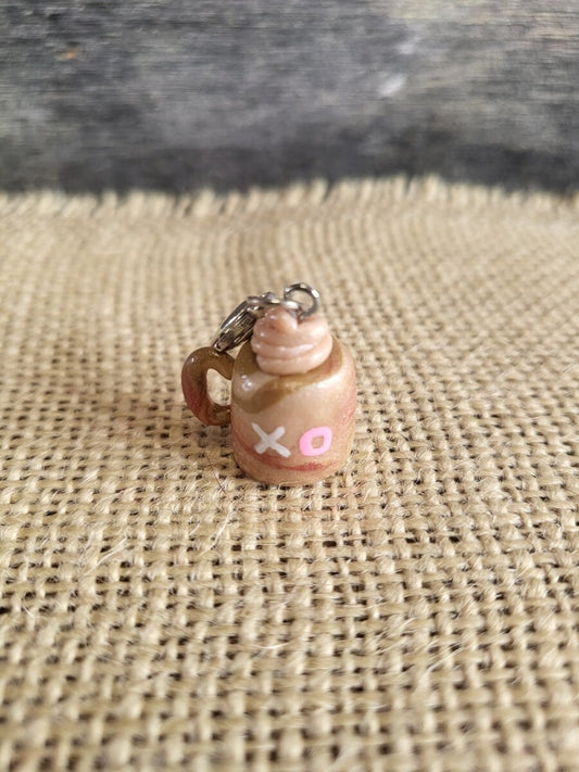XO Marbled Valentine's Mug lobster clasp stitch marker